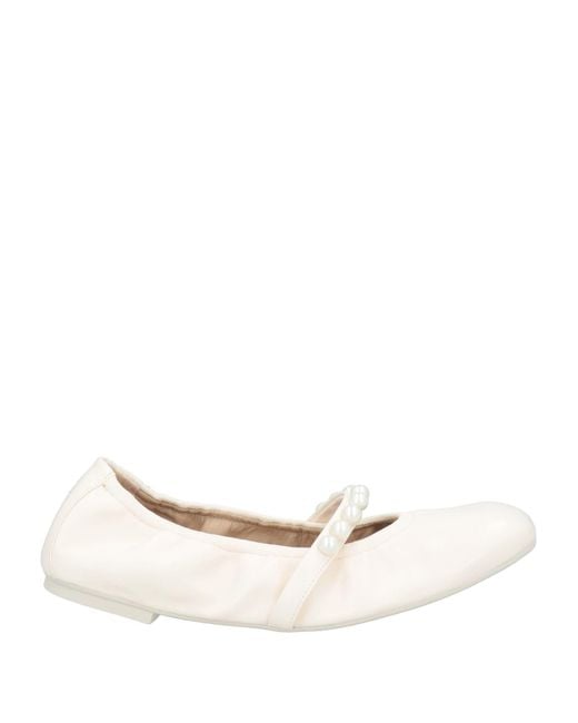Bailarinas Stuart Weitzman de color Natural