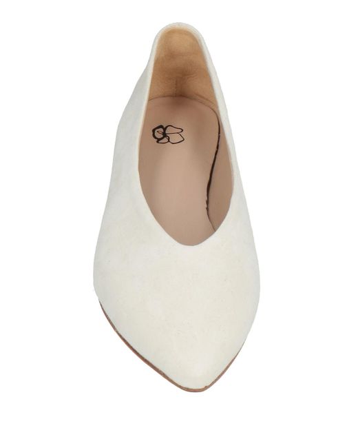 ODARE ANTWERP Natural Ballet Flats