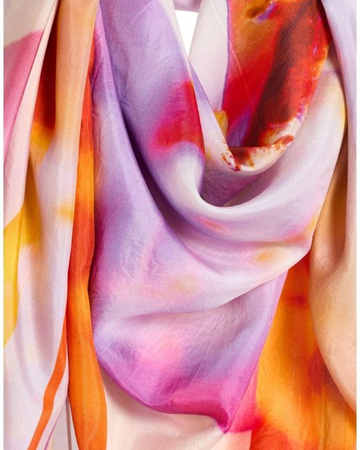 High White Scarf