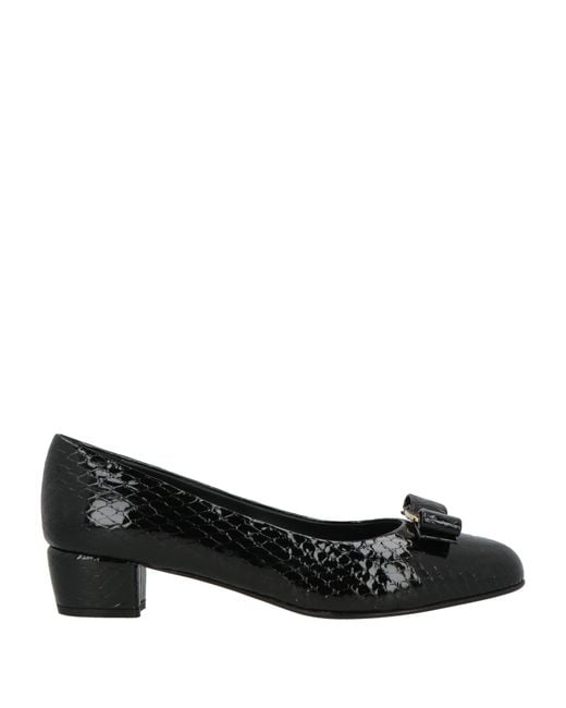Ferragamo Black Pumps