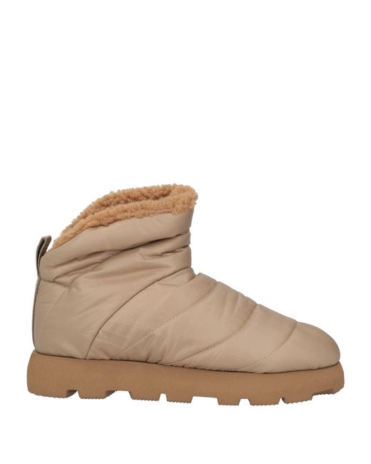 PIUMESTUDIO Brown Stiefelette