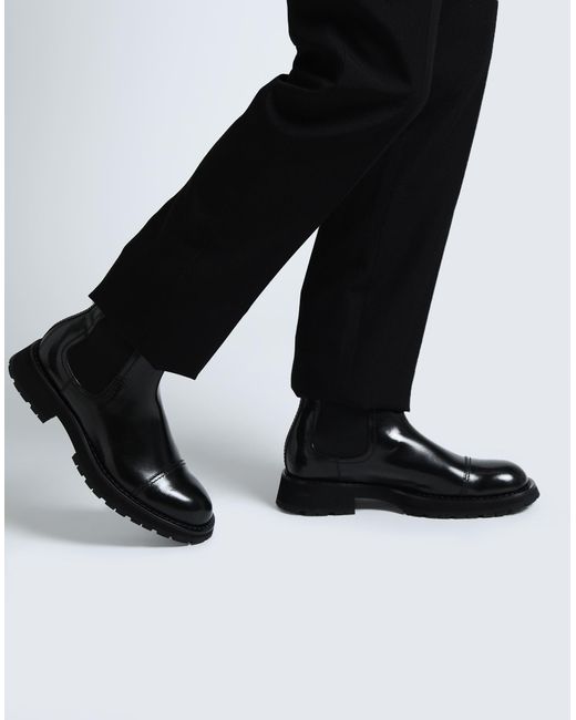Alexander McQueen Black Ankle Boots for men