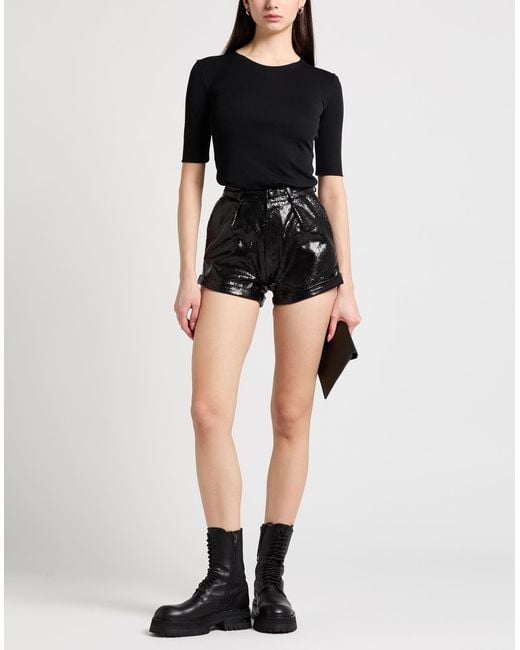 Dundas Black Shorts & Bermuda Shorts Cow Leather, Lambskin