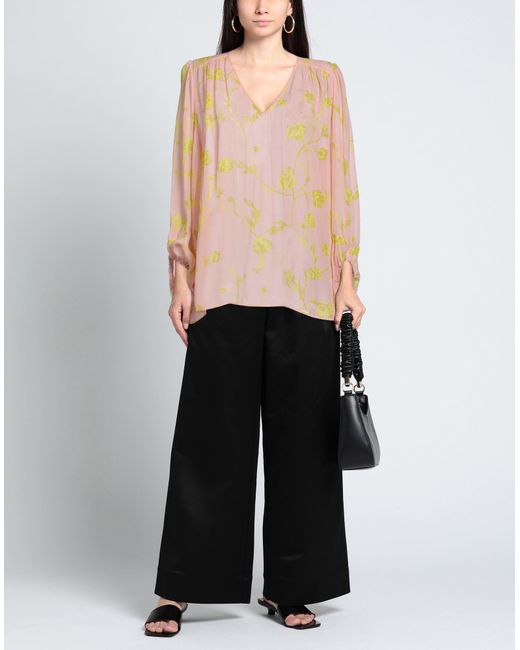 Nenette Pink Top