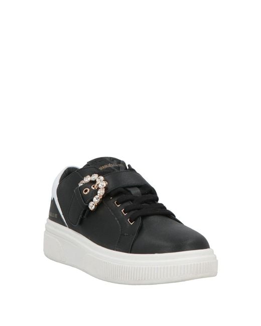 Emanuélle Vee Black Sneakers