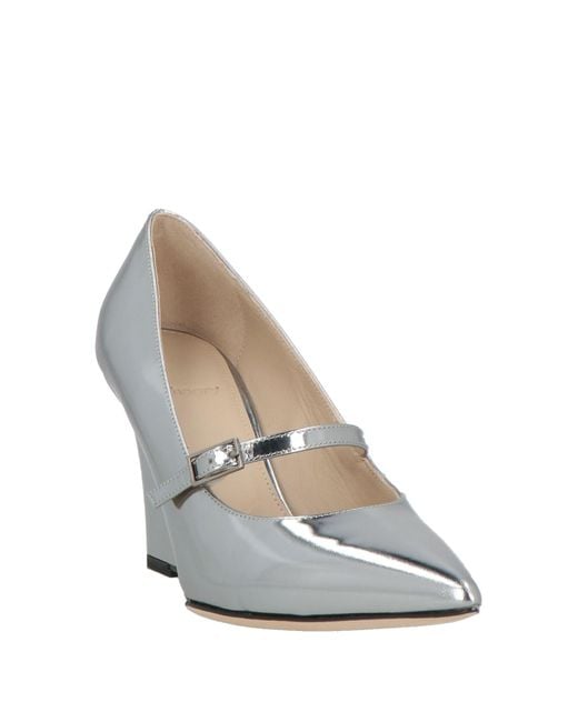 Theory White Pumps