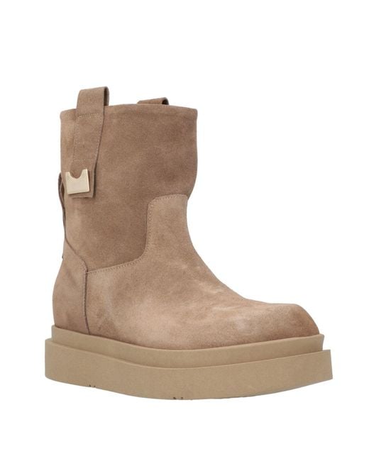 Ovyè Brown Stiefelette
