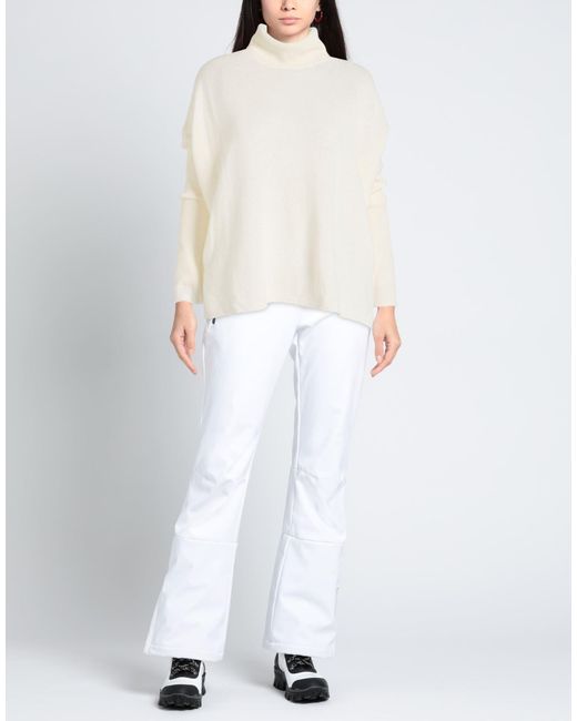 Aragona White Turtleneck