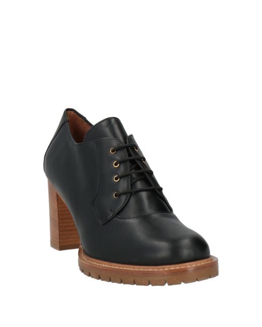 Stringate di Testoni in Black