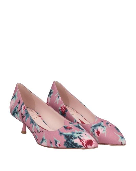 Roger Vivier Pink Pumps