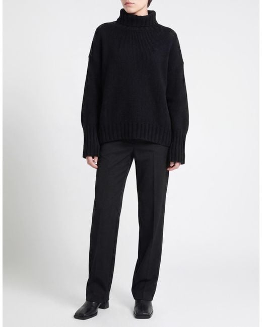 Aragona Black Turtleneck