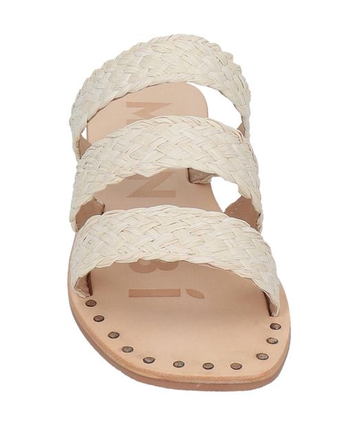Manebí White Sandals