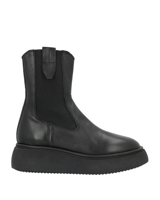 Janet & Janet Black Ankle Boots Calfskin
