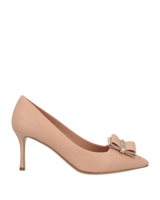 Ferragamo Pink Pumps