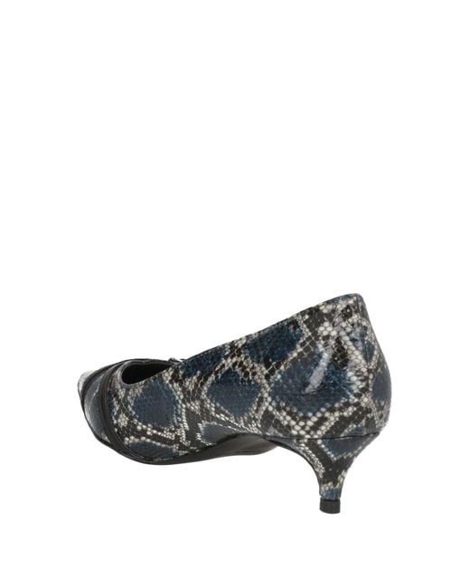 Ovyè Gray Pumps