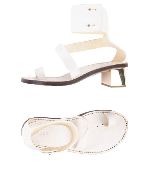 サンダル・ミュール Chloe White leather thong slippers Chloé Thong Sandal Soft Leather in White | Lyst