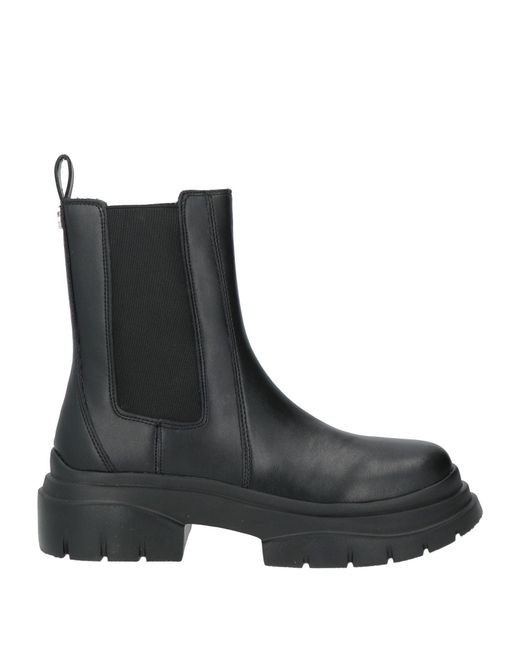 Steve Madden Black Stiefelette