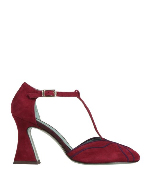 Paola D'arcano Red Pumps