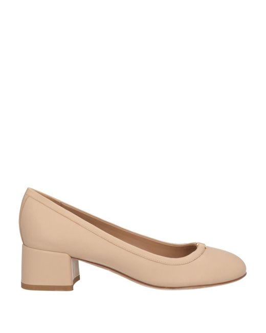 Chloé Natural Pumps