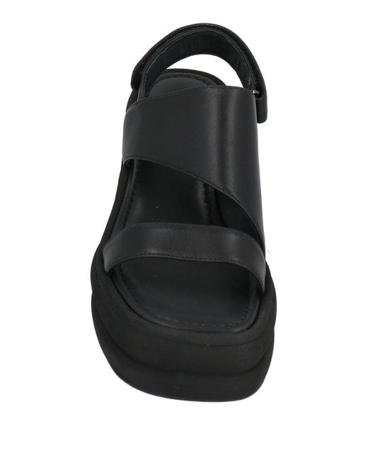 Emanuélle Vee Black Sandals