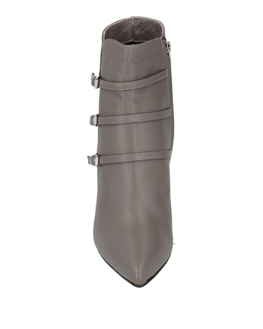 Ovyè Gray Stiefelette