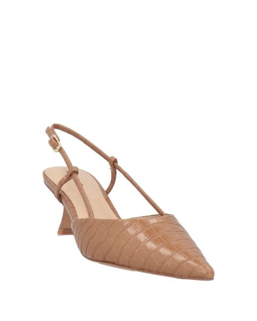Lola Cruz Natural Pumps