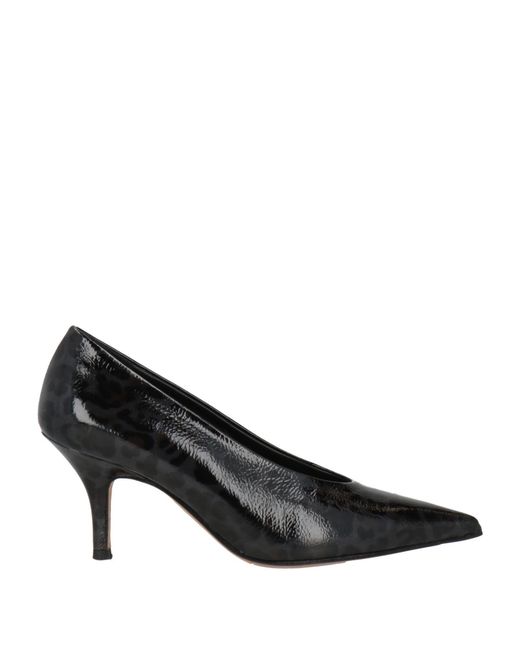 The Seller Black Pumps Leather