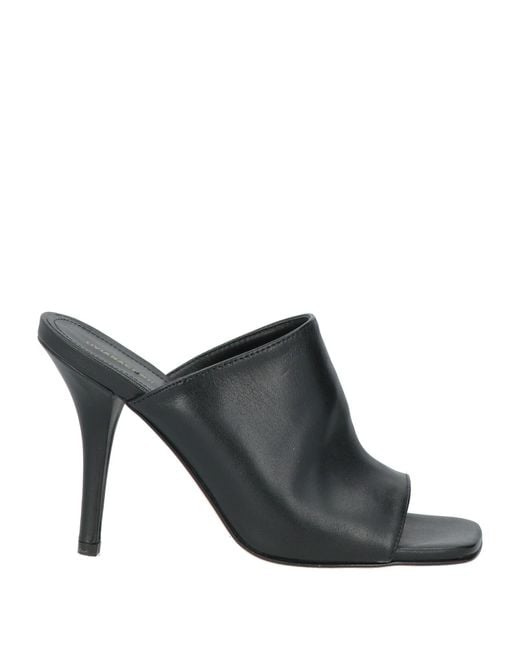 Liviana Conti Black Sandals