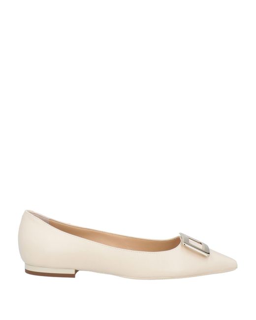 Roger Vivier Natural Ballet Flats Leather