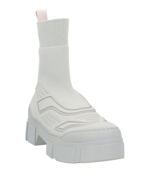 Vic Matié White Ankle Boots