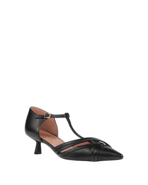 J.A.P. JOSE ANTONIO PEREIRA Black Pumps Leather