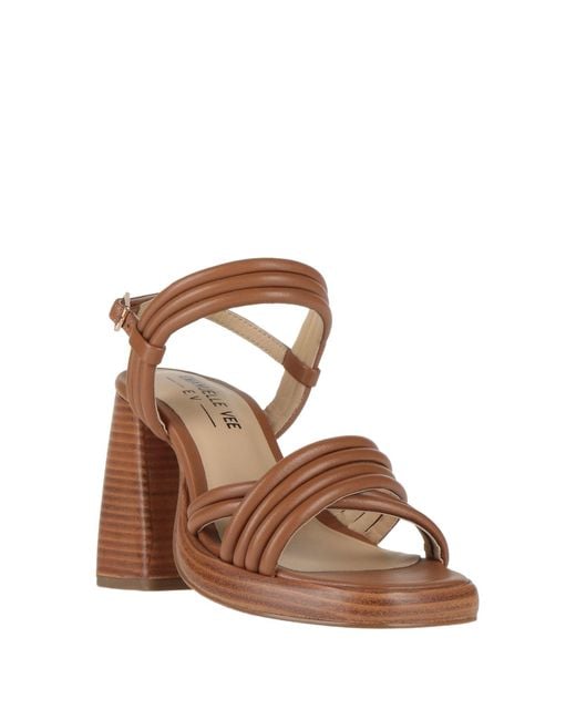 Emanuélle Vee Brown Sandals
