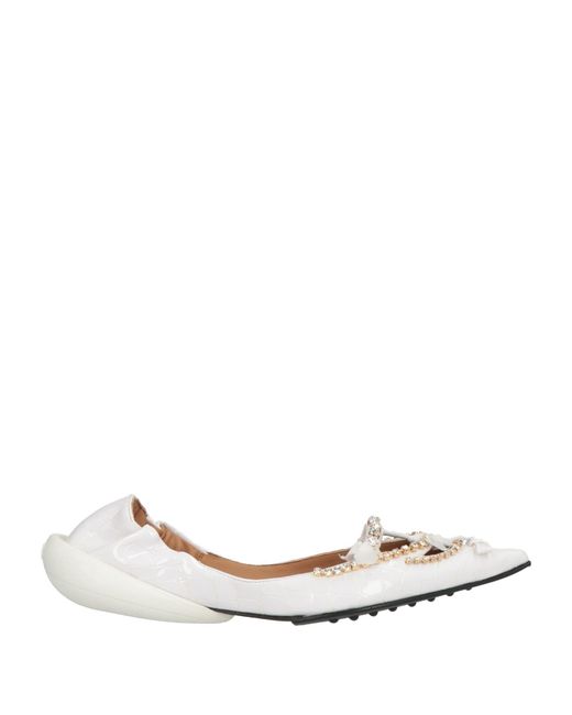 13 09 SR White Ballet Flats