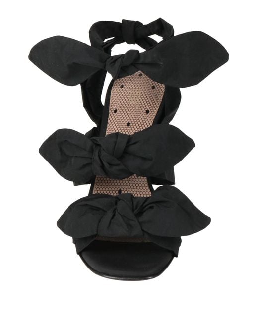 Red(v) Black Sandals
