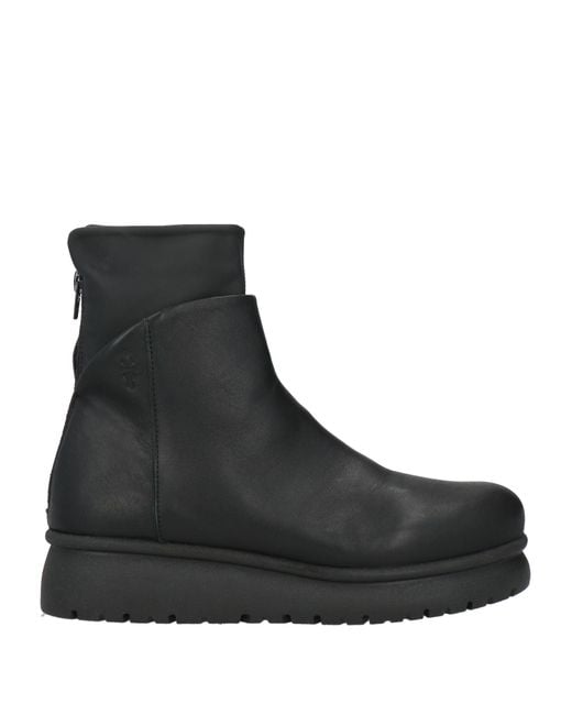 Patrizia Bonfanti Black Ankle Boots