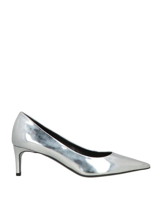 Kalliste White Pumps