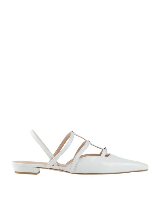 Zinda White Ballet Flats