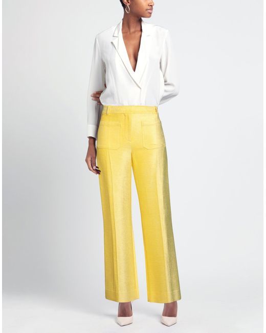 Pantalone di Victoria Beckham in Yellow