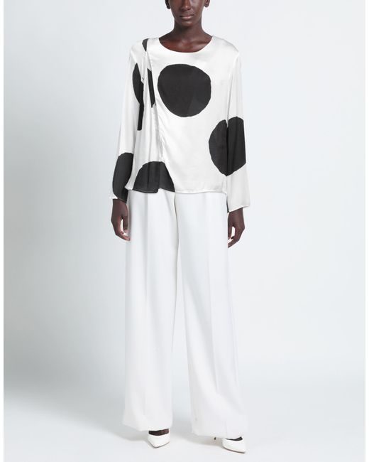 Top Manila Grace en coloris Black