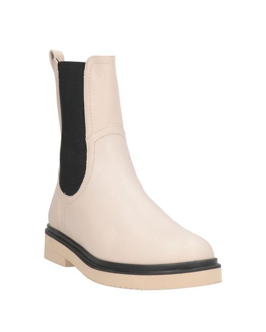 Eqüitare White Ankle Boots Leather
