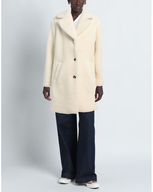Cappotto di A.P.C. in Natural