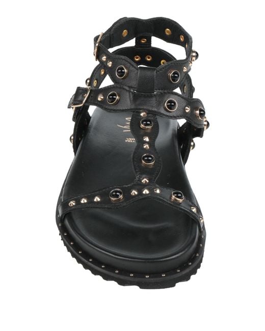 Ovyè Black Sandals