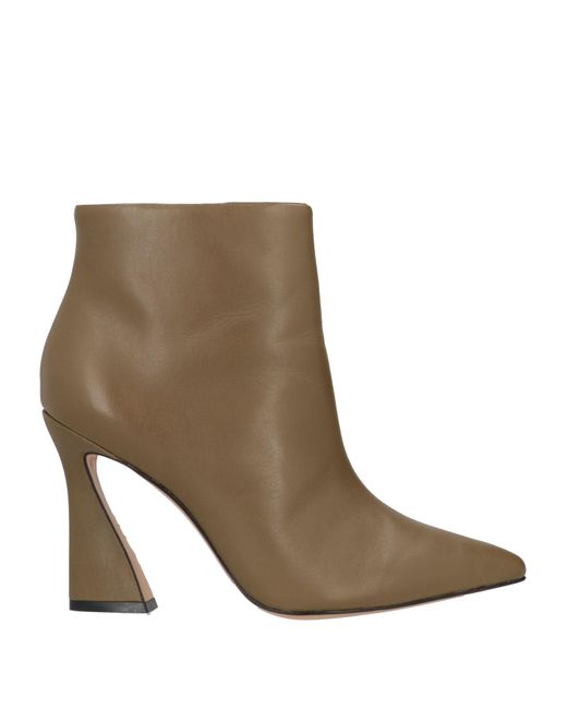 Carrano Brown Ankle Boots