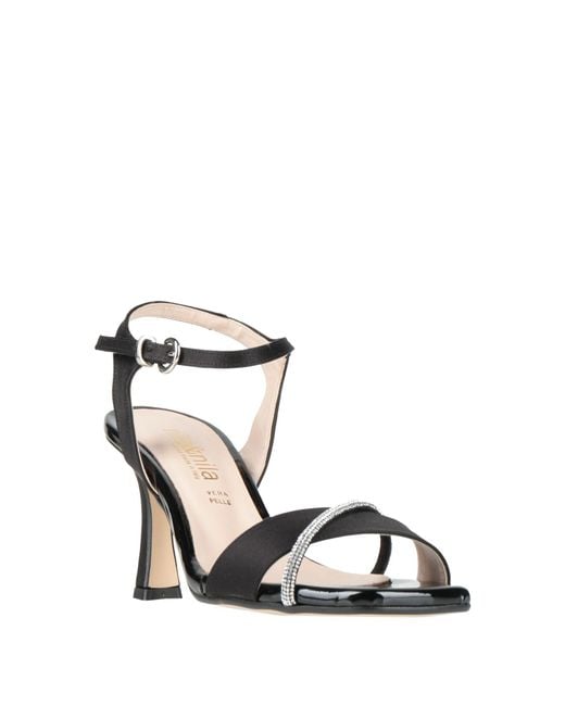 Nila & Nila Black Sandals