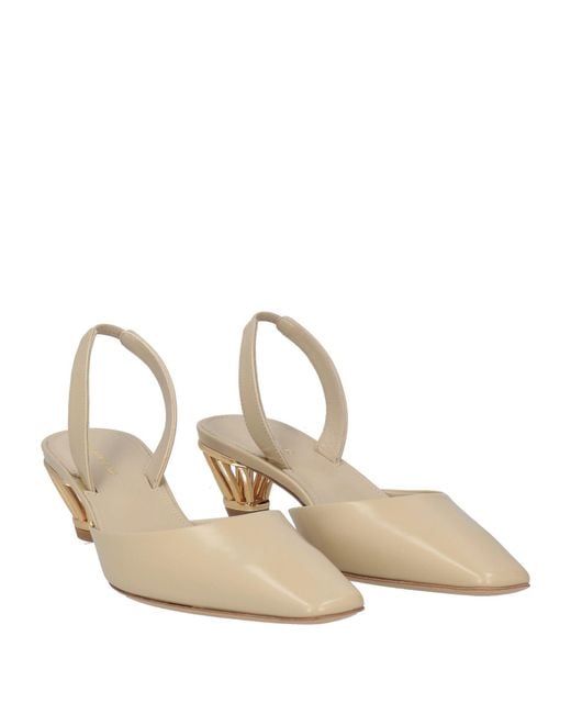 Ferragamo Natural Pumps Leather