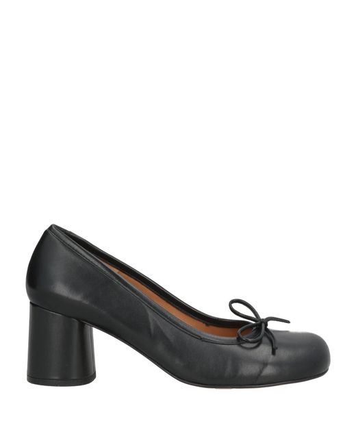Audley Black Pumps Leather