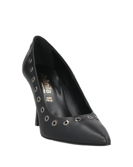 Nila & Nila Black Pumps