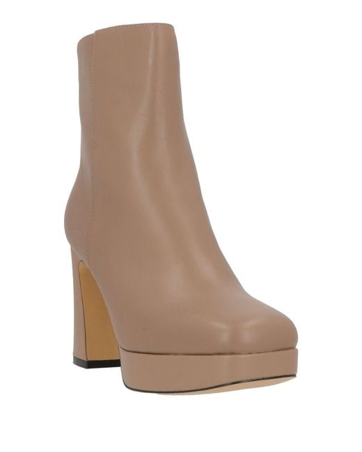 Emanuélle Vee Brown Stiefelette