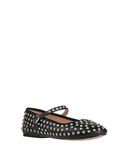 Steve Madden White Ballet Flats