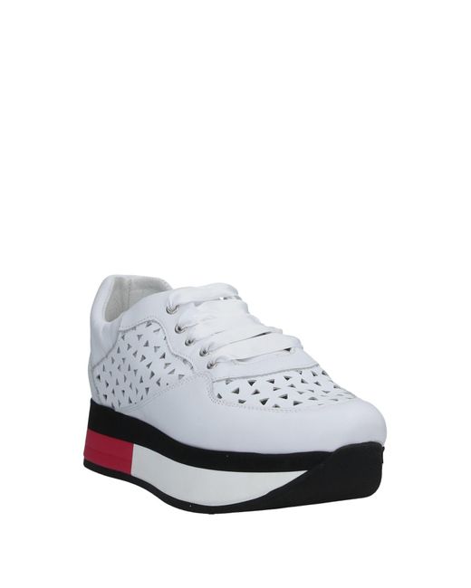Frau White Sneakers